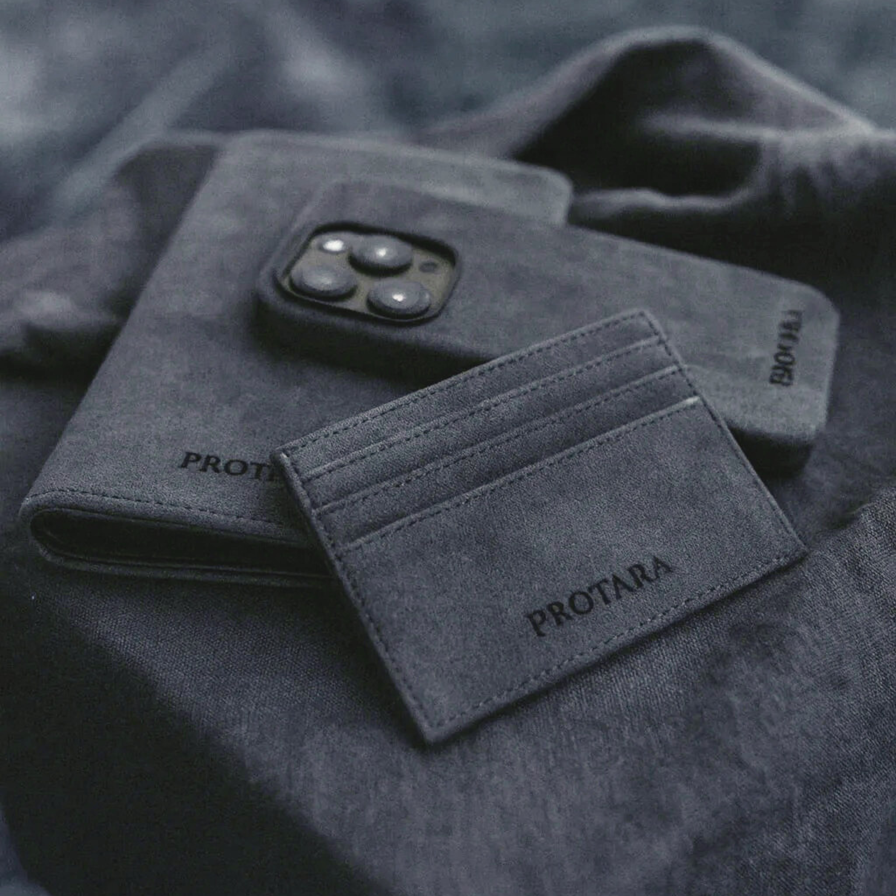 PROTARA Alcantara Korthållare - Midnatt Jet Black